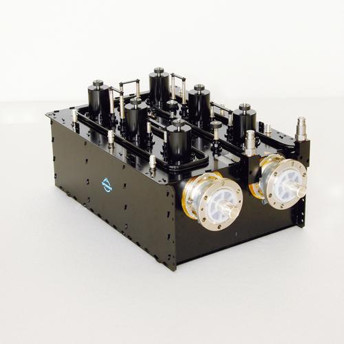 Band-pass filter band 4/5 DTV/ATV 12.5 kW 3 1/8" EIA male liquid cooled product photo Front View L